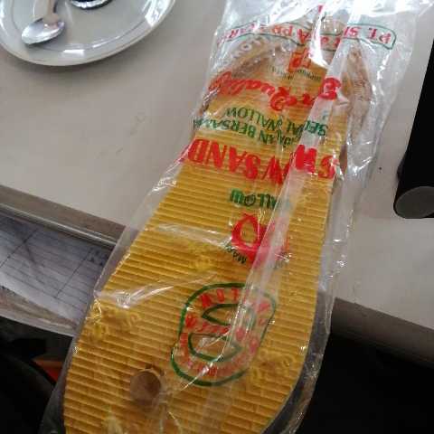 Sendal jepit 5